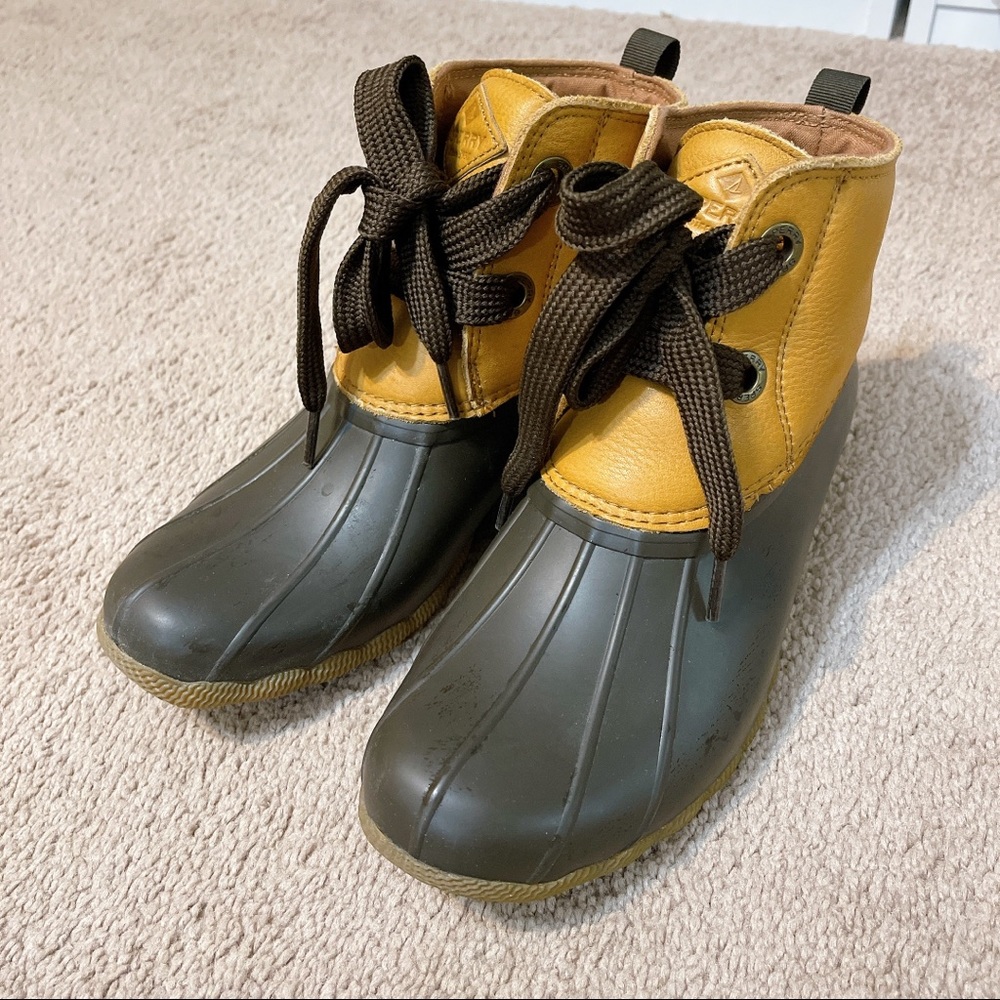 Sperry Women’s saltwater duck boot
